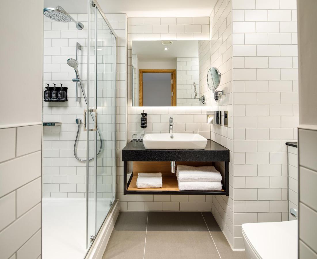 הייל Holiday Inn Manchester Airport T2 By Ihg מראה חיצוני תמונה
